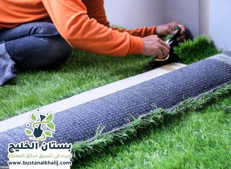 خطوات تركيب العشب الصناعي بالرياض من البداية للنهاية